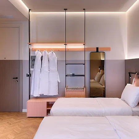 ホテル Iliria Boutique ティラナ