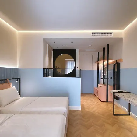 Iliria Boutique 4* تيرانا