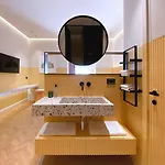 Iliria Boutique