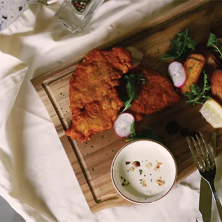 ホテル Iliria Boutique 4*