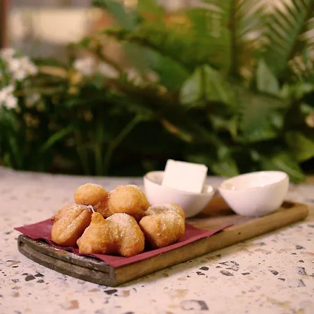 ホテル Iliria Boutique