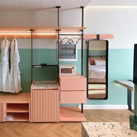 ホテル Iliria Boutique