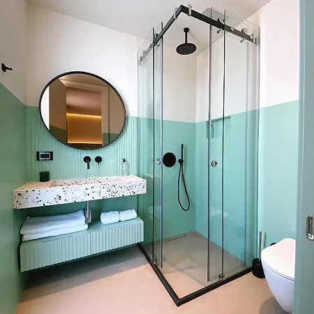 Iliria Boutique ティラナ